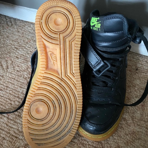 Nike Air Force 1 High Top - Picture 2 of 2